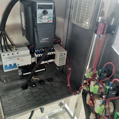 380V напряженный мясоруб для мяса бургера и птицы Preduster Flouring Machine