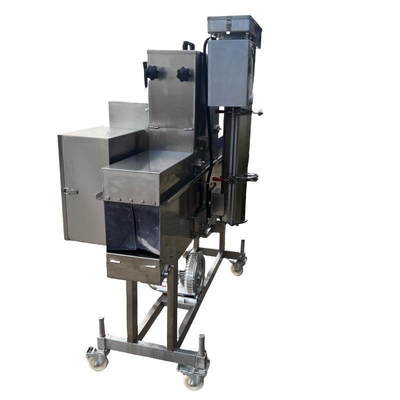 380V напряженный мясоруб для мяса бургера и птицы Preduster Flouring Machine