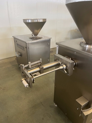 Легкое обслуживание колбасы упаковочная машина с 60L Hopper объемной функции колбасы